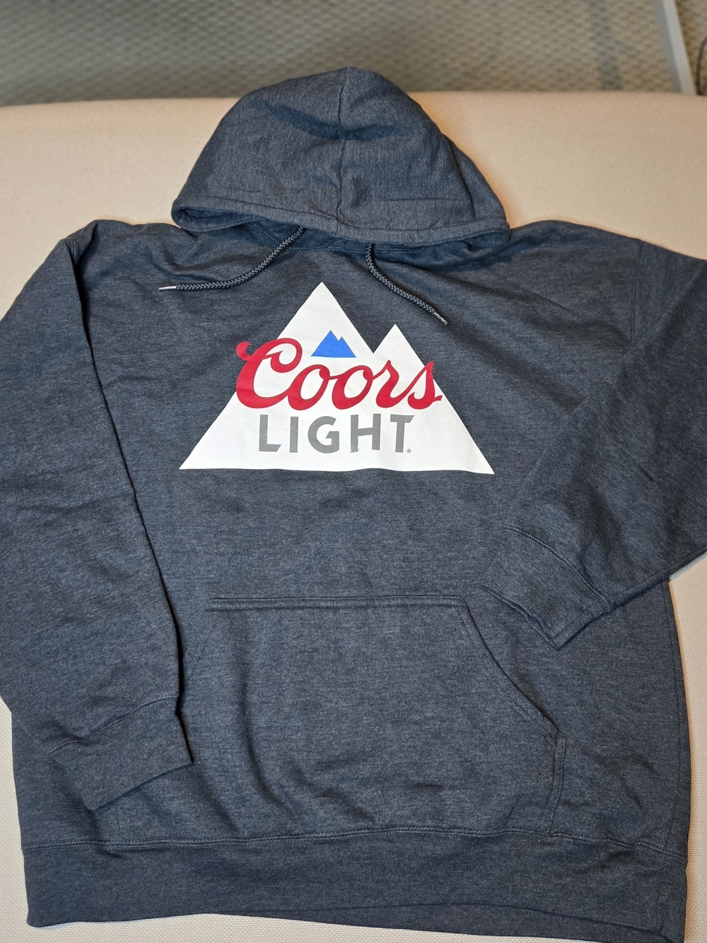 Coors Light Men's X-Large Pullover Hoodie Sweater Promo Beer Kangaroo Pocket